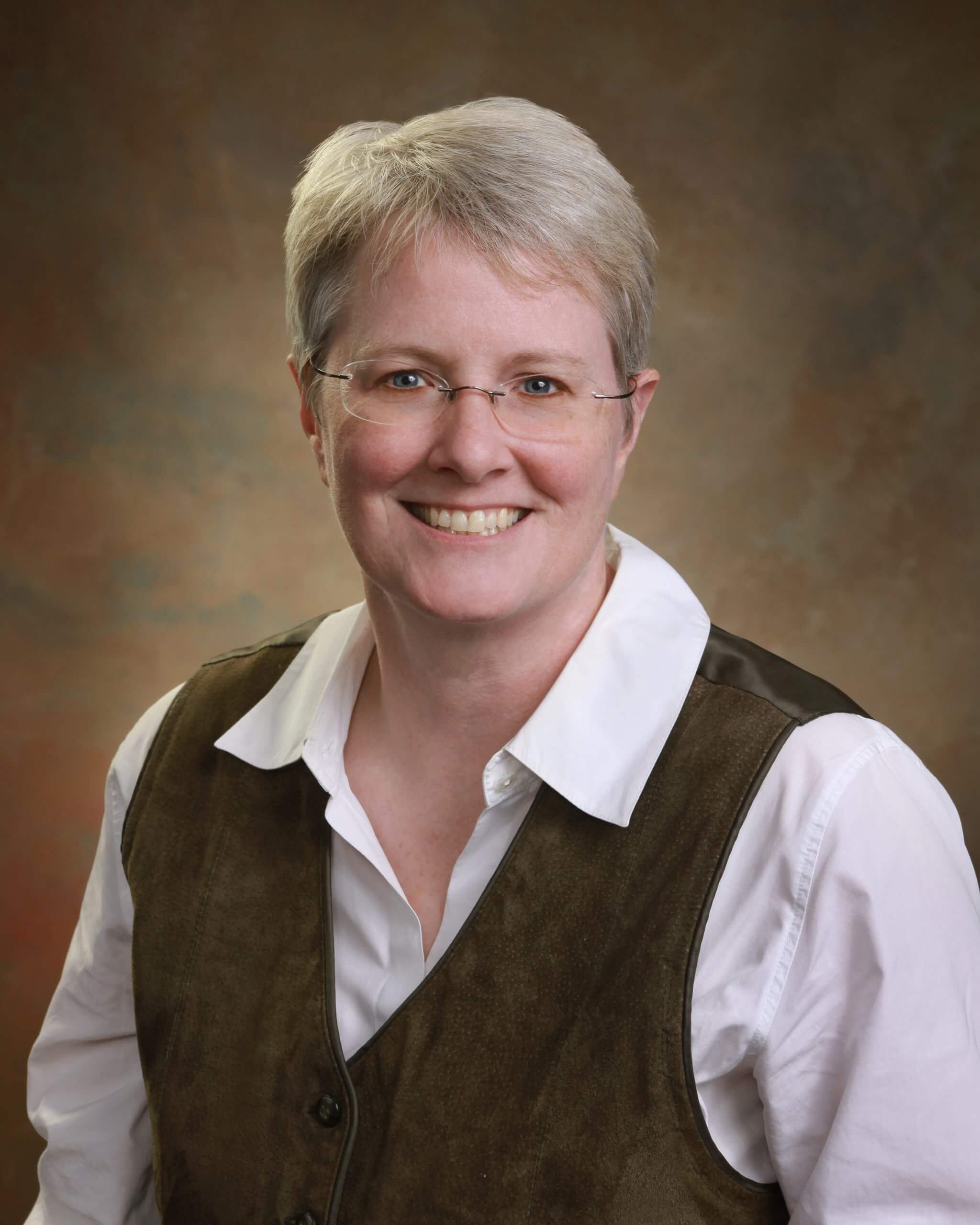 Kelly Sheridan headshot